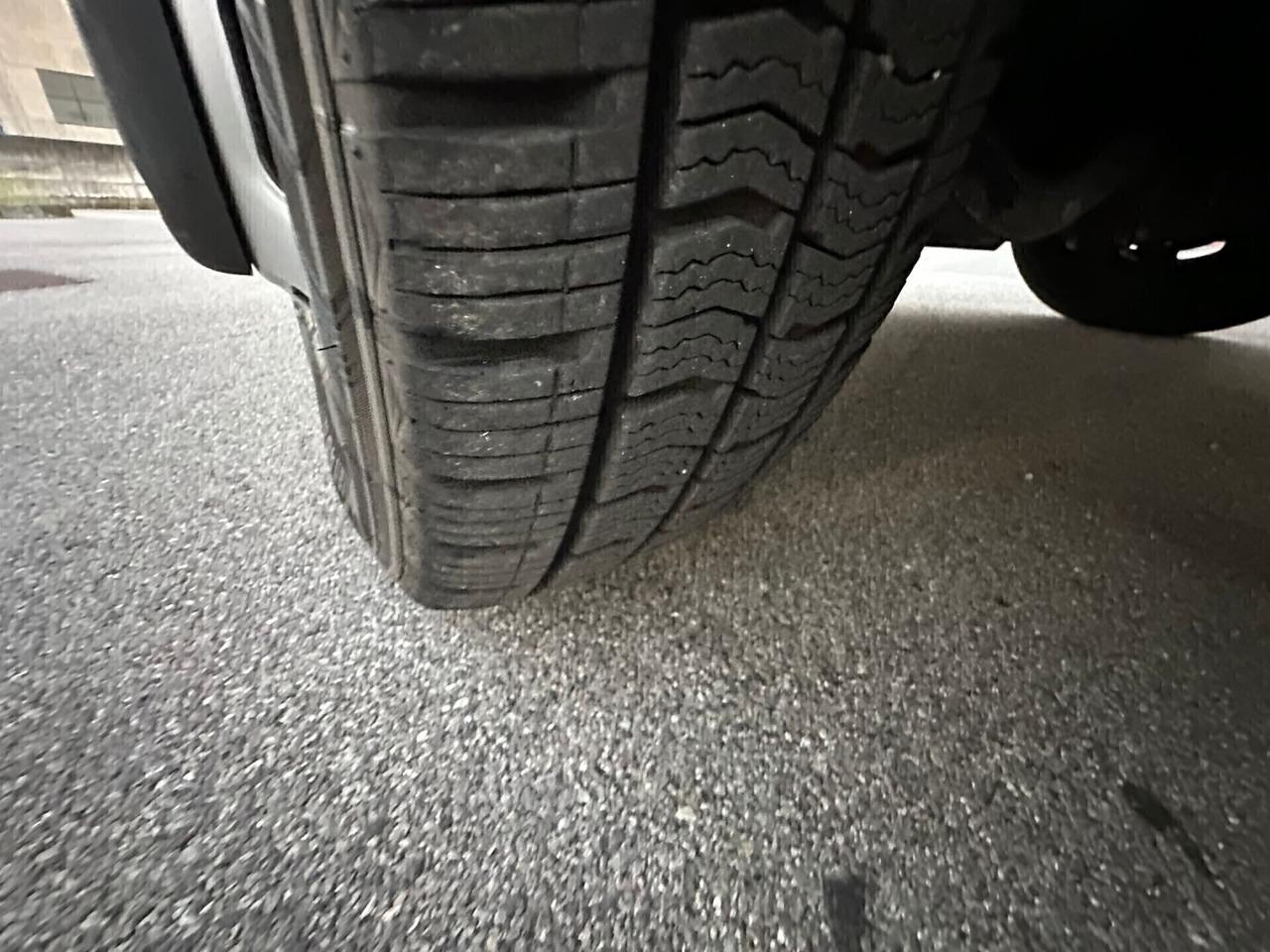Iveco Daily modello 35c17 con cassone