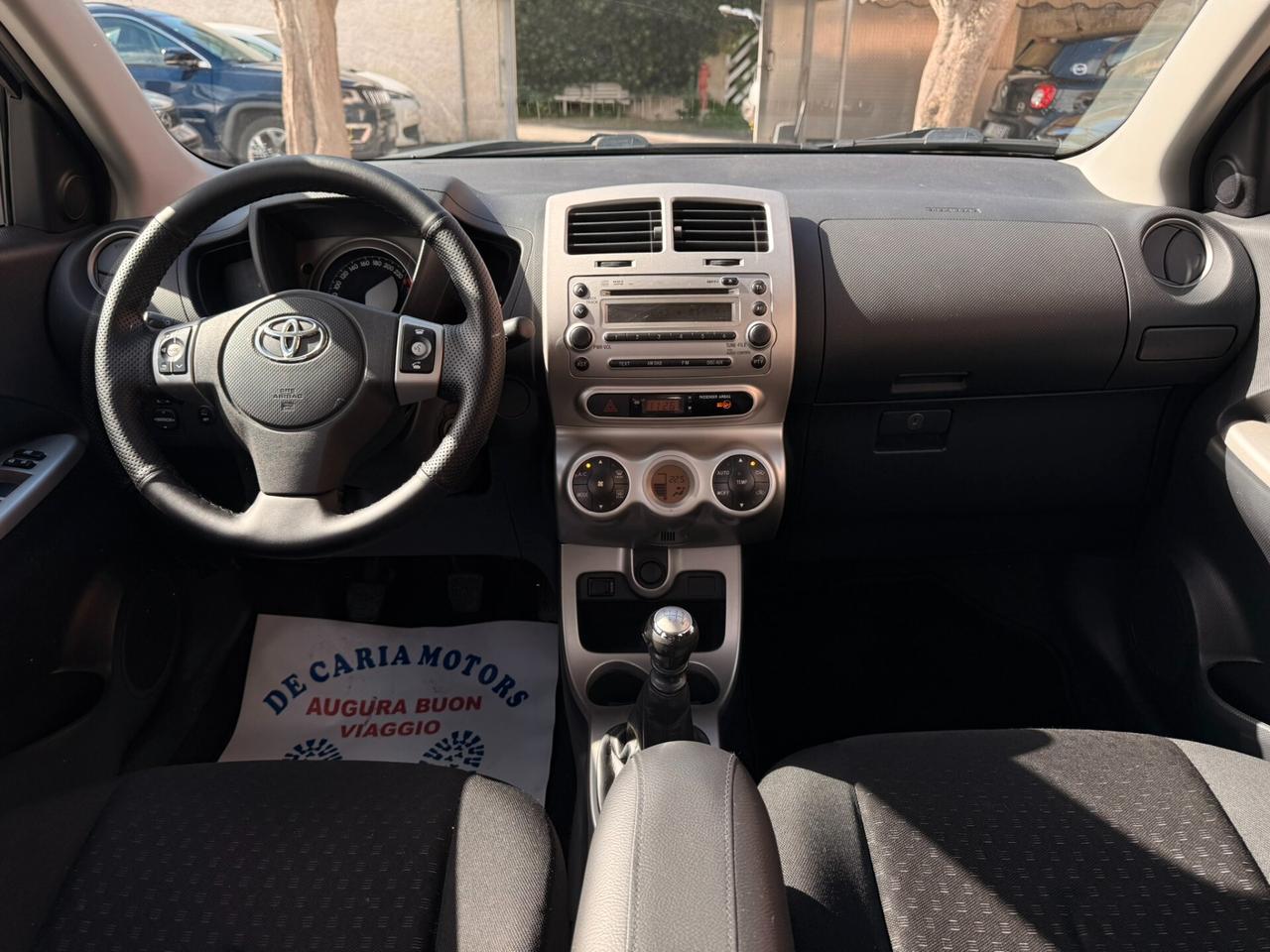 Toyota Urban Cruiser 1.3 Benz. 100CV Luxury - 2010