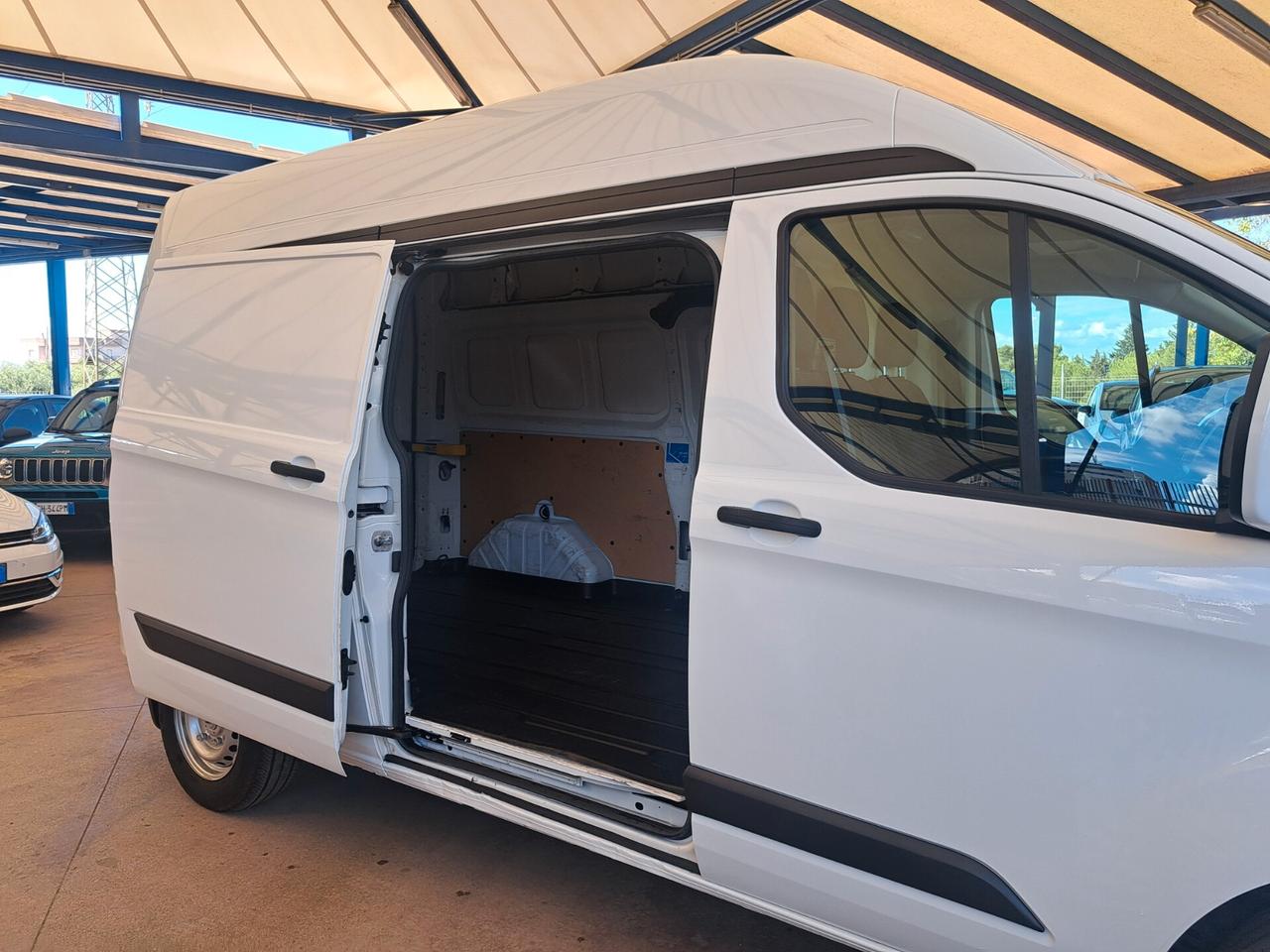 FORD TRANSIT CUSTOM 2.0 ECOBLUE 130CV FURGONE TREND L2H1 TETTO ALTO