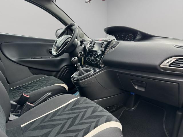 LANCIA Ypsilon 1.2 69 CV 5 porte Gold