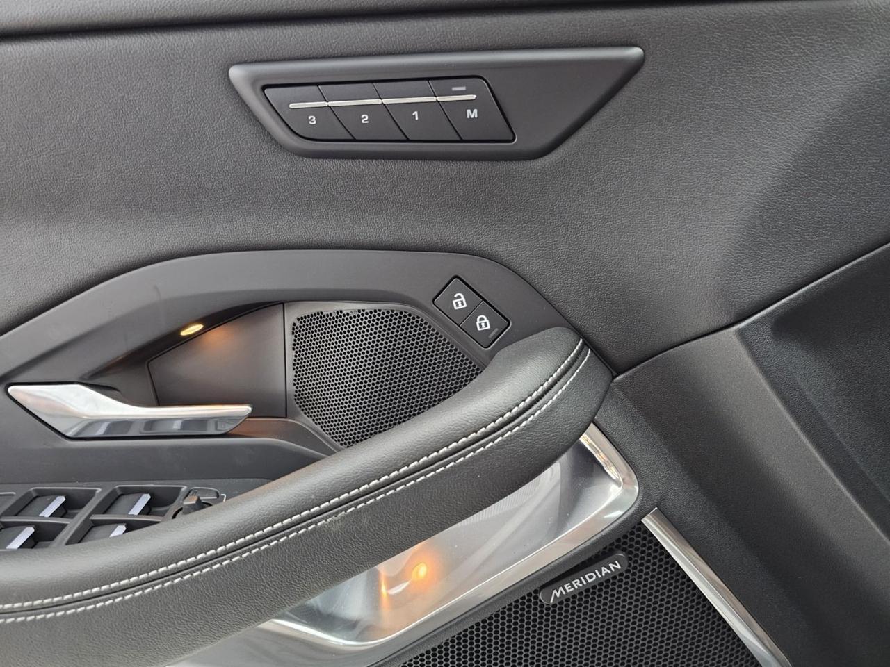 Jaguar E-Pace R-Dynamic SE Navi Camera Tetto C.20" RDynamic camera