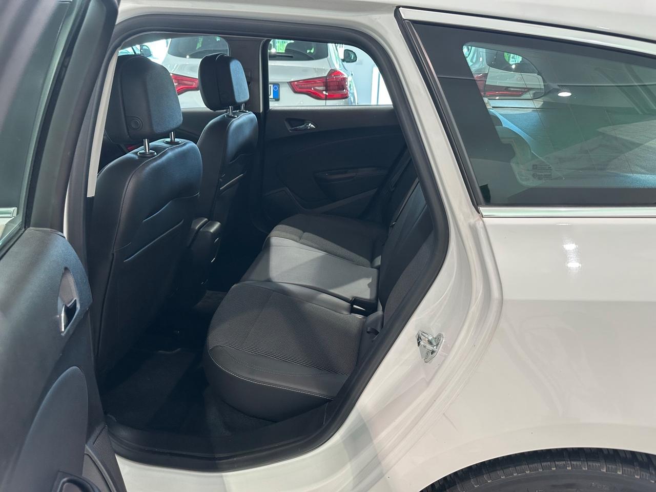 Opel Astra 1.6 CDTI 136CV EcoFLEX S&S 5 porte Cosmo