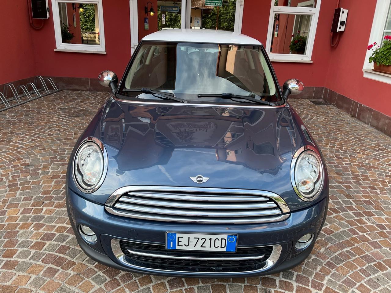 Mini 2.0 16V Cooper DIESEL - Automatica