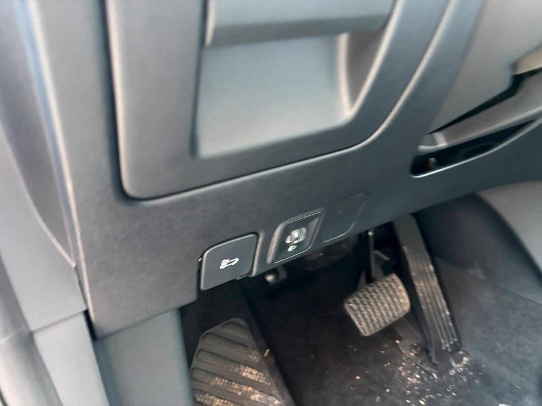 Mg HS 1.5 Hybrid+ Luxury 224CV