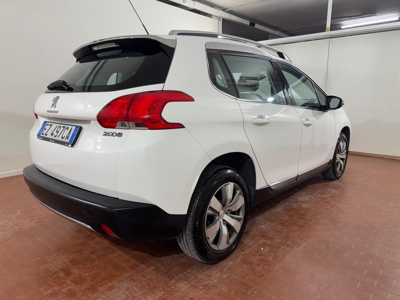 Peugeot 2008 PureTech 82 Allure *NEOPATENTATI*