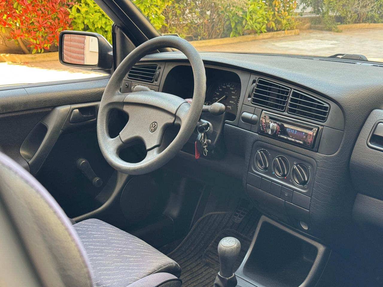 Volkswagen Golf Cabriolet 1.8 75 cv cat Avantgarde