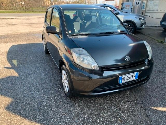 Daihatsu Sirion 1.0 adatta a neopatentato, unicoproprietario