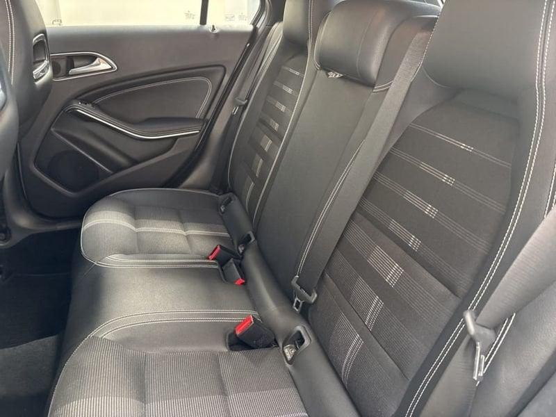 Mercedes-Benz Classe A A 180 D SPORT MY16