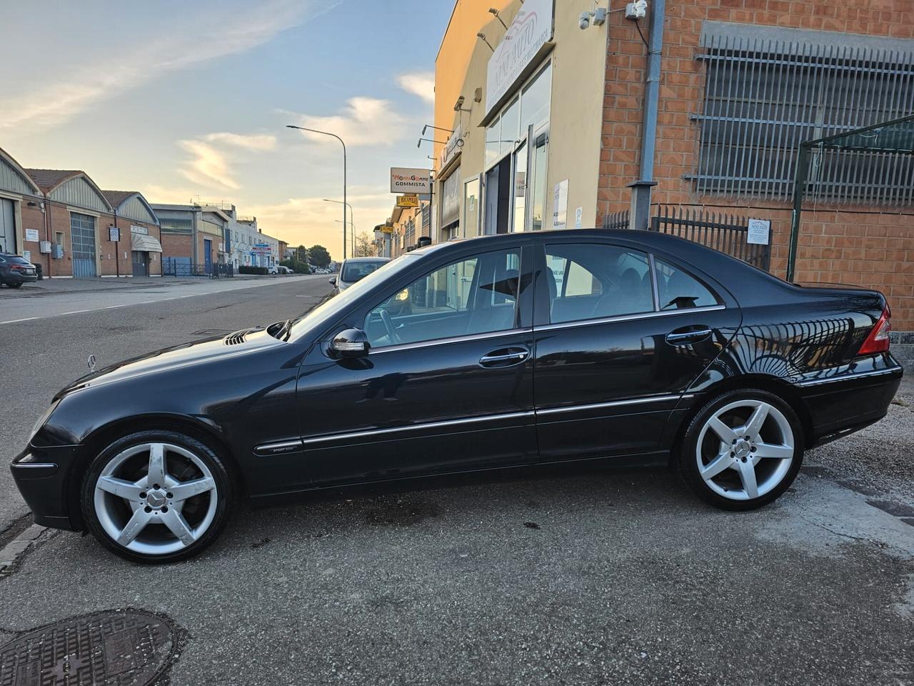 Mercedes-benz C 200 CDI 122cv Sport Edition*Navi*18*Unipro*