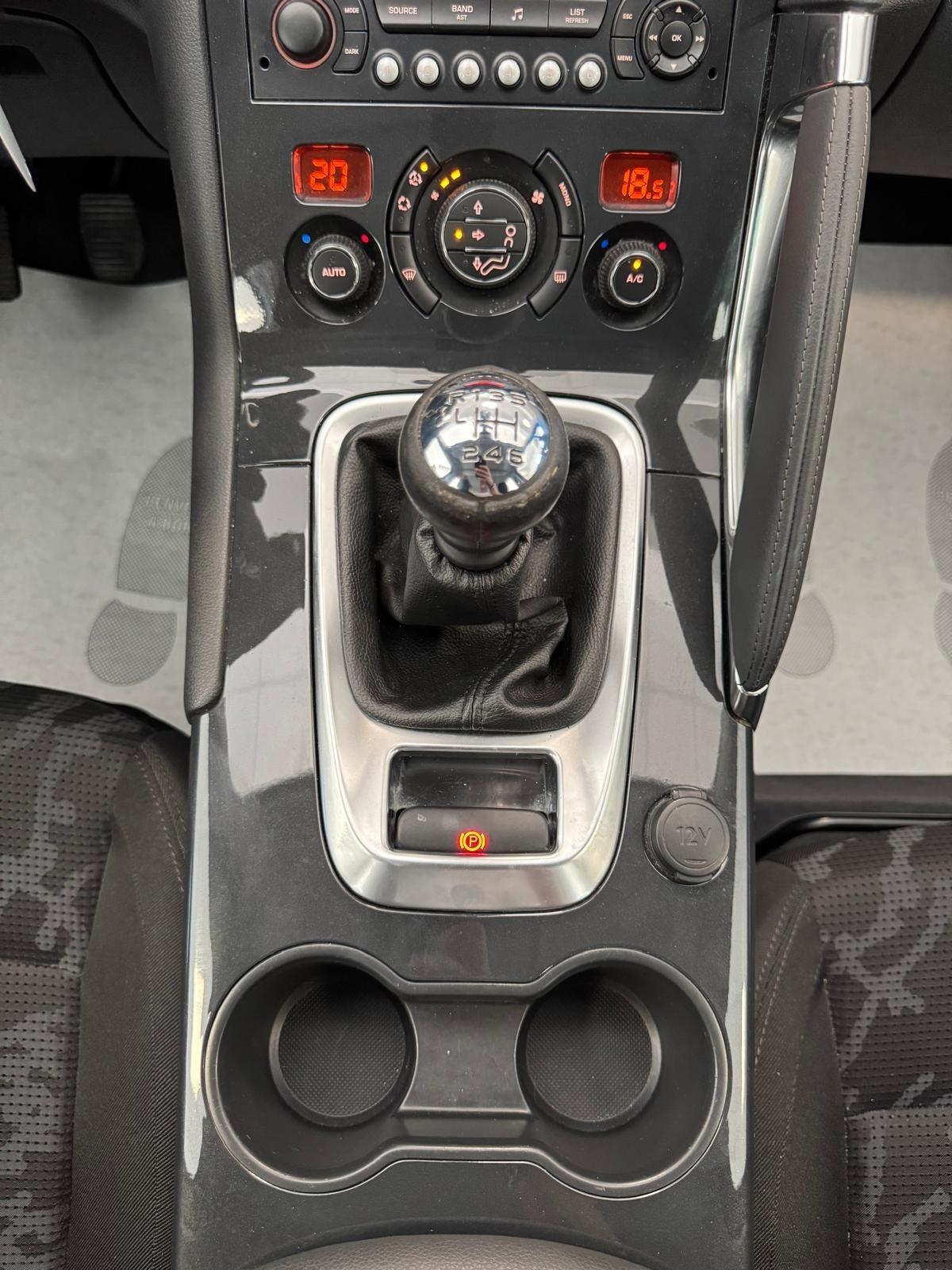 Peugeot 3008 1.6 HDI 112CV TECNO 2011