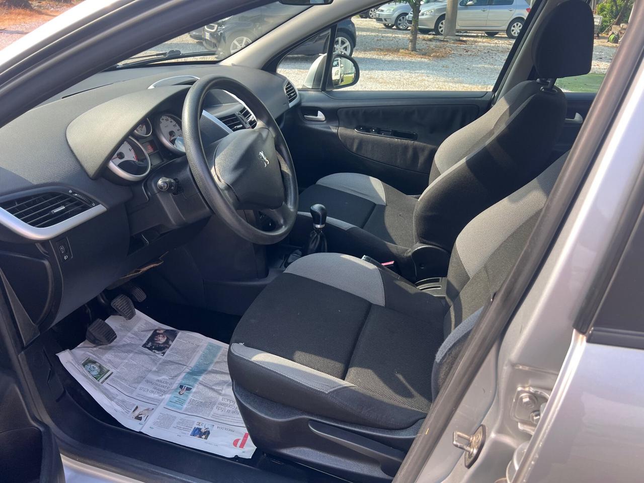 Peugeot 207 1.4 5p.
