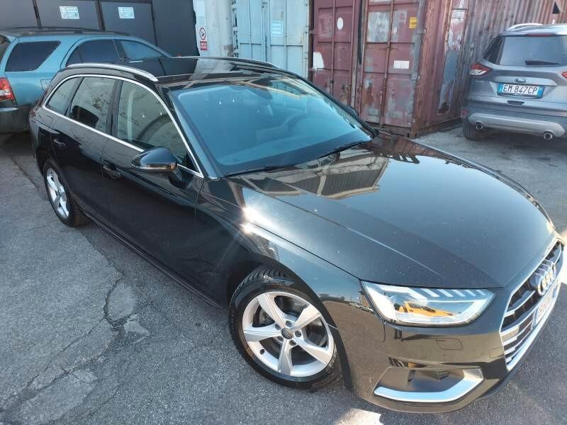 Audi A4 Avant 40 g-tron S tronic ACC- MATRIX !!!