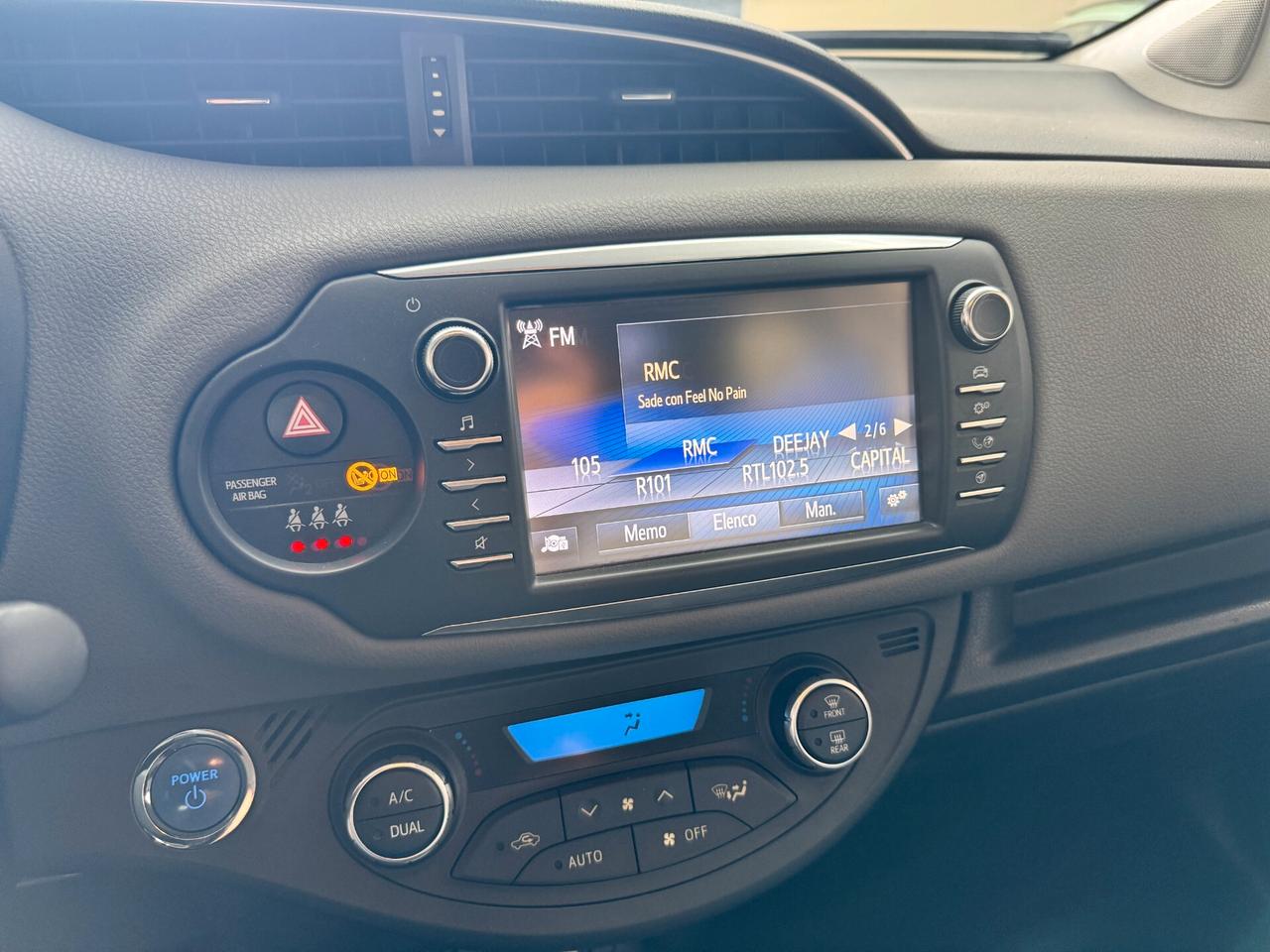 Toyota Yaris 1.5 Hybrid 5 porte Business