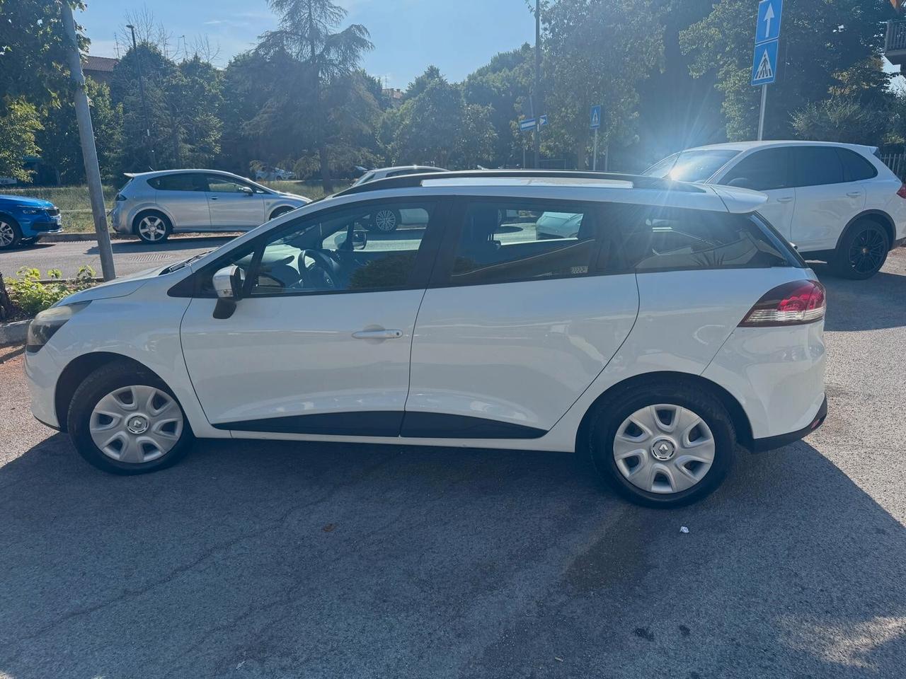 Renault Clio Sporter 1.5 dCi 8V 75CV Live