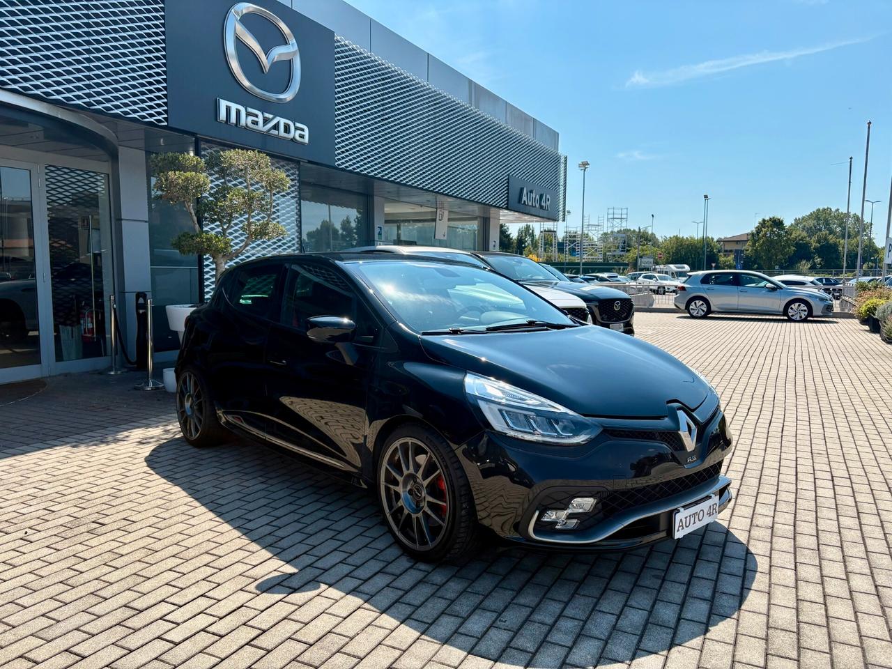 Renault Clio TCe 220CV EDC 5 porte Energy R.S. Trophy