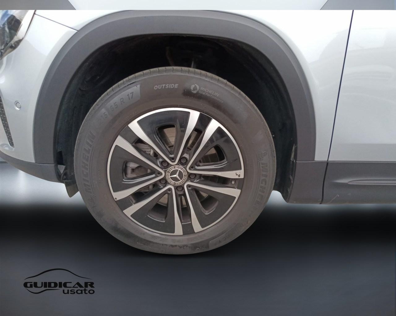 Mercedes-Benz GLB - X247 2023 - GLB 180 d Advanced auto