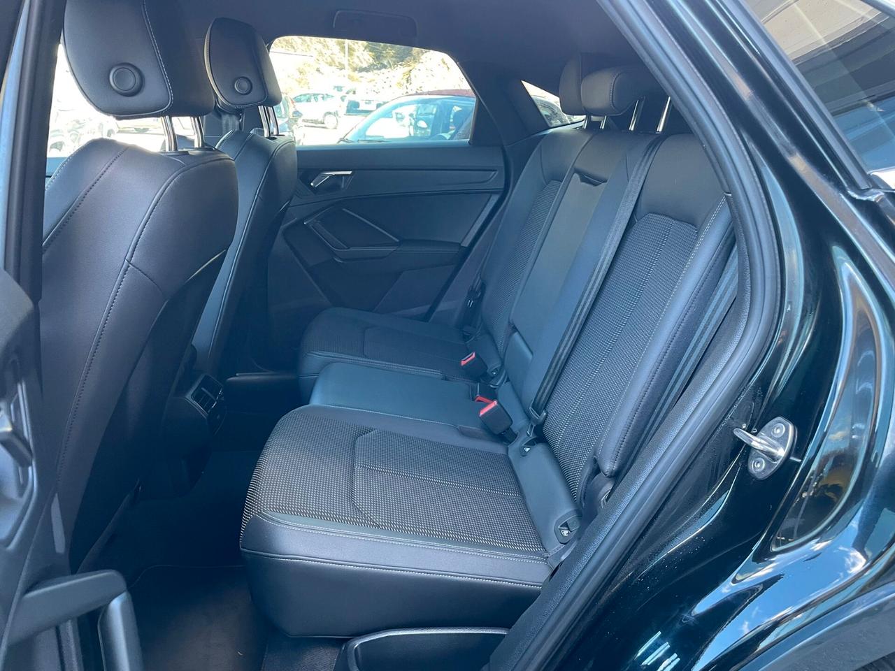 AUDI Q3 SPTB S-LINE S-TRONIC 35Tdi "MATRIX-VIRTUAL"