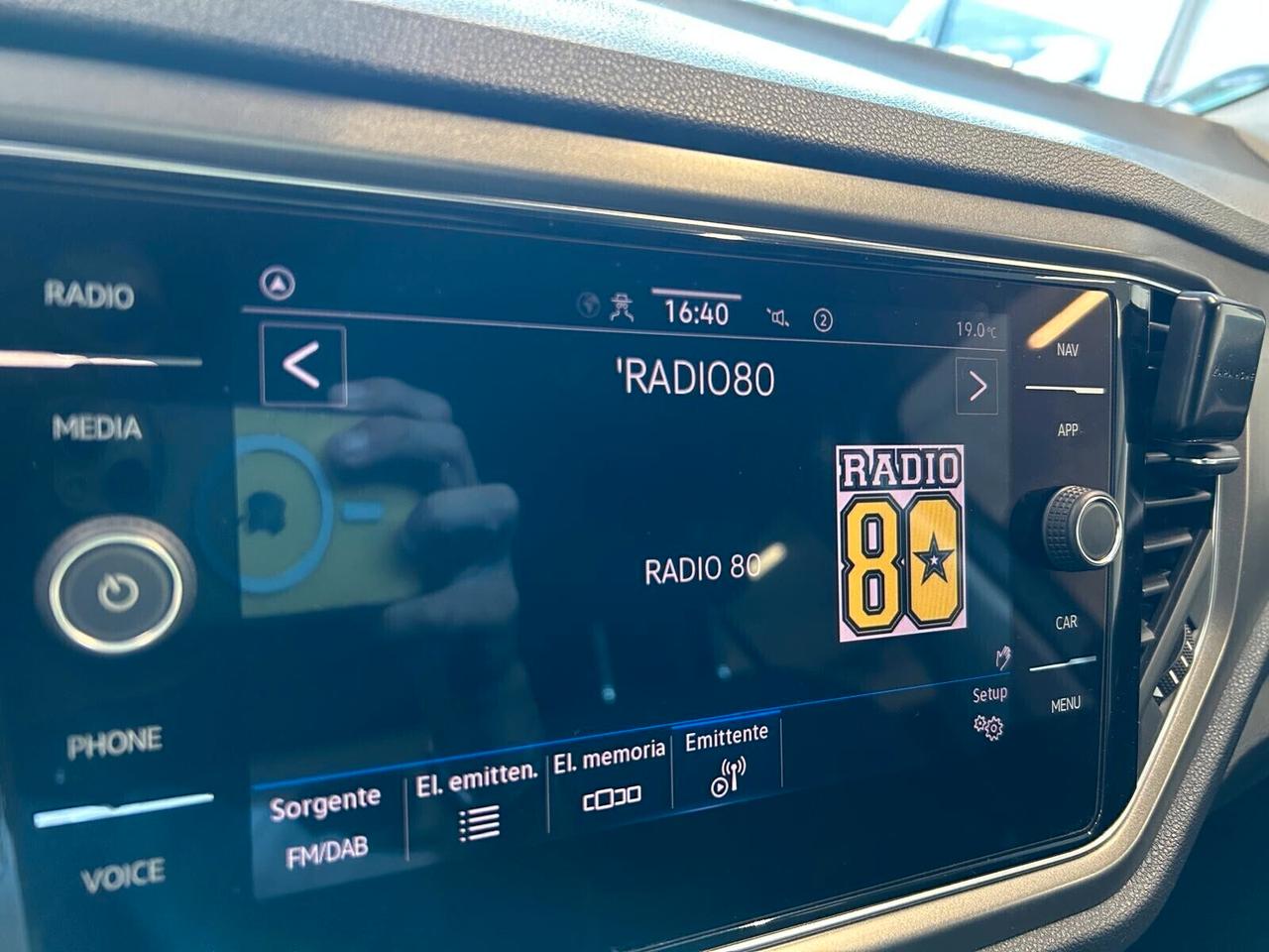 Volkswagen T-Roc STYLE 1.0 TSI 110 CV 6mt UNICO PR.