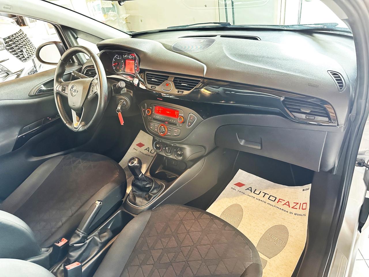 Opel Corsa 1.2 5 porte
