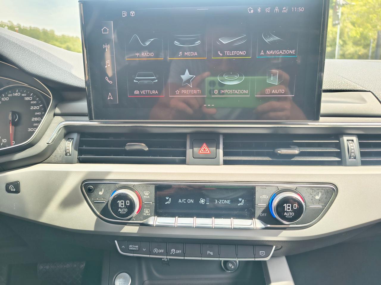 AUDI A4 AVANT 40 TDI S TRONIC 108.000 KM