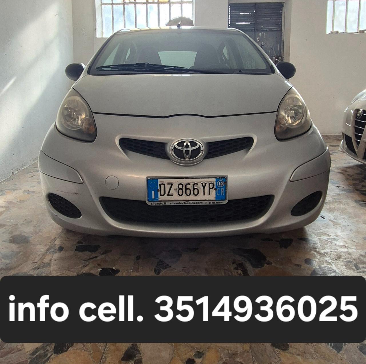 Toyota Aygo 1.0 12V VVT-i 5 porte Sol