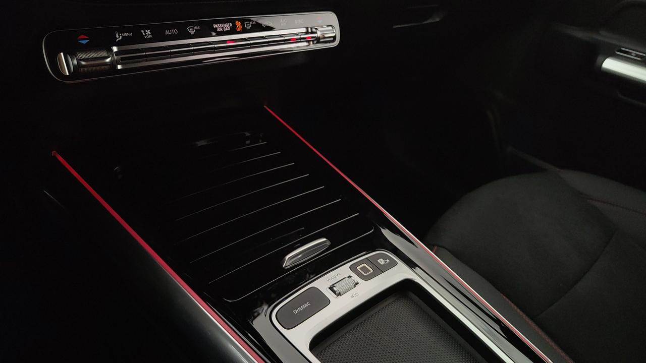 Mercedes-Benz GLA 200 d automatic