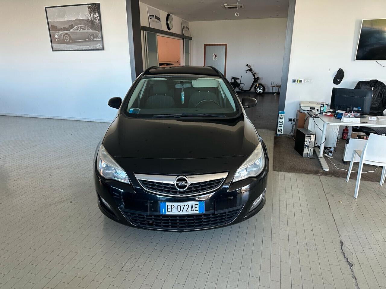 Opel Astra 1.4 Turbo 120CV Sports Tourer Cosmo