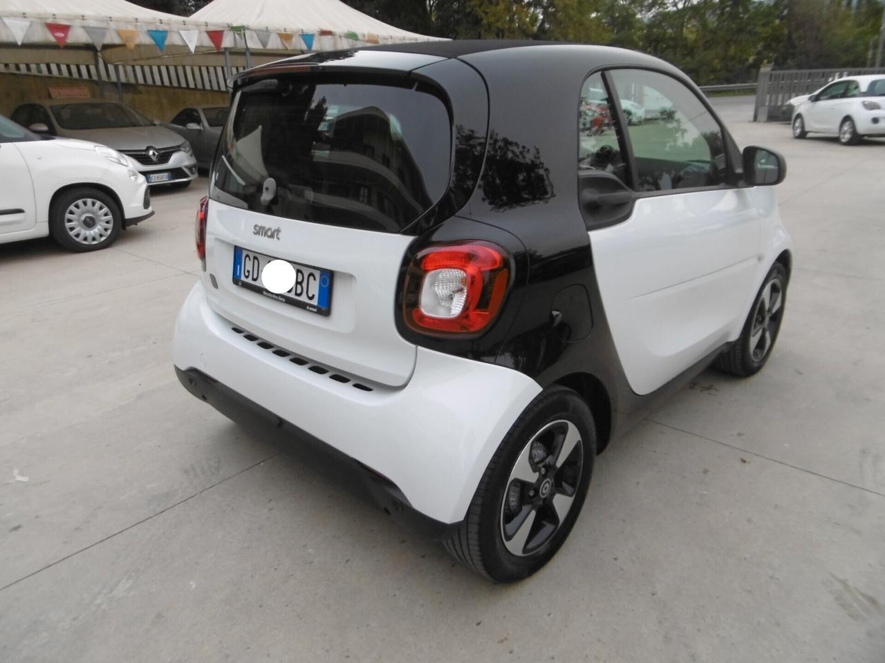 Smart ForTwo EQ Passion Elettrica Neopatentati