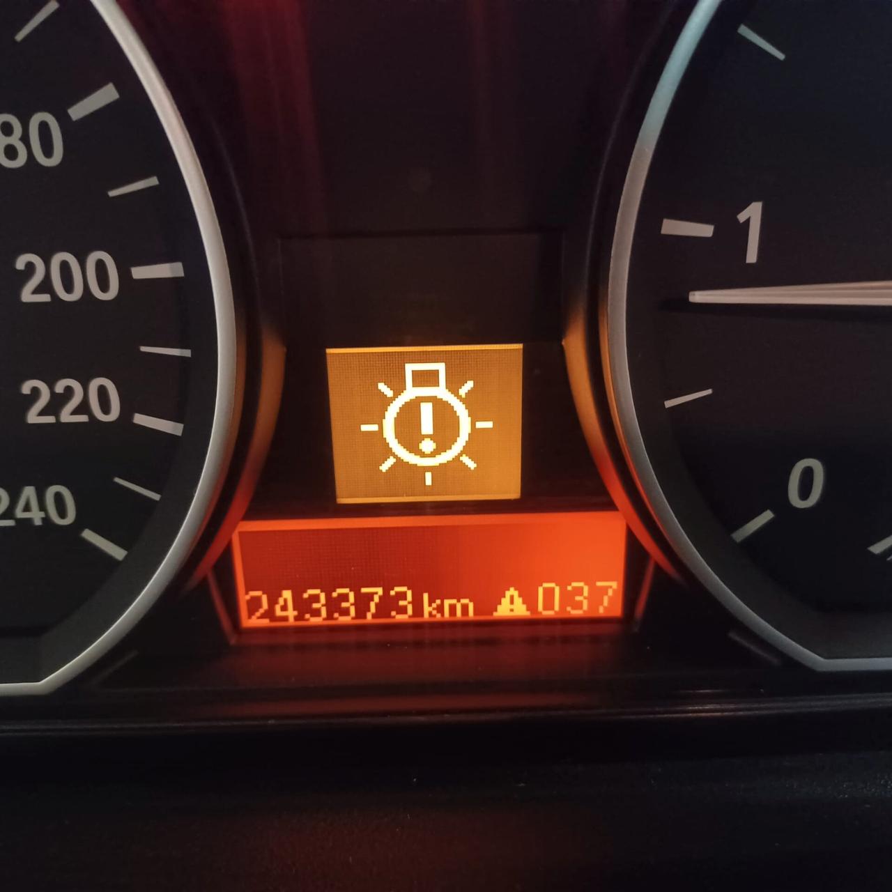 BMW SERIE 1 2.0 TDI MSPORT CATENA E FRIZIONE SOSTITUITI