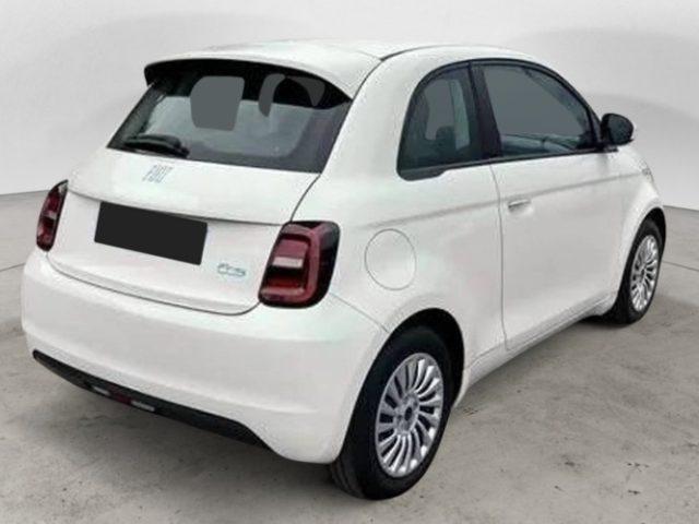 FIAT 500e Berlina 23,8 kWh Action