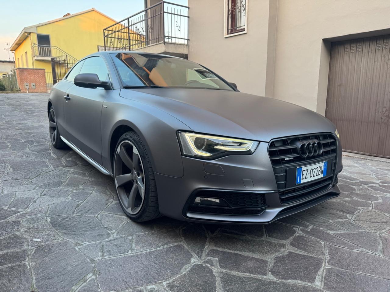 Audi A5 S-line coupe quattro