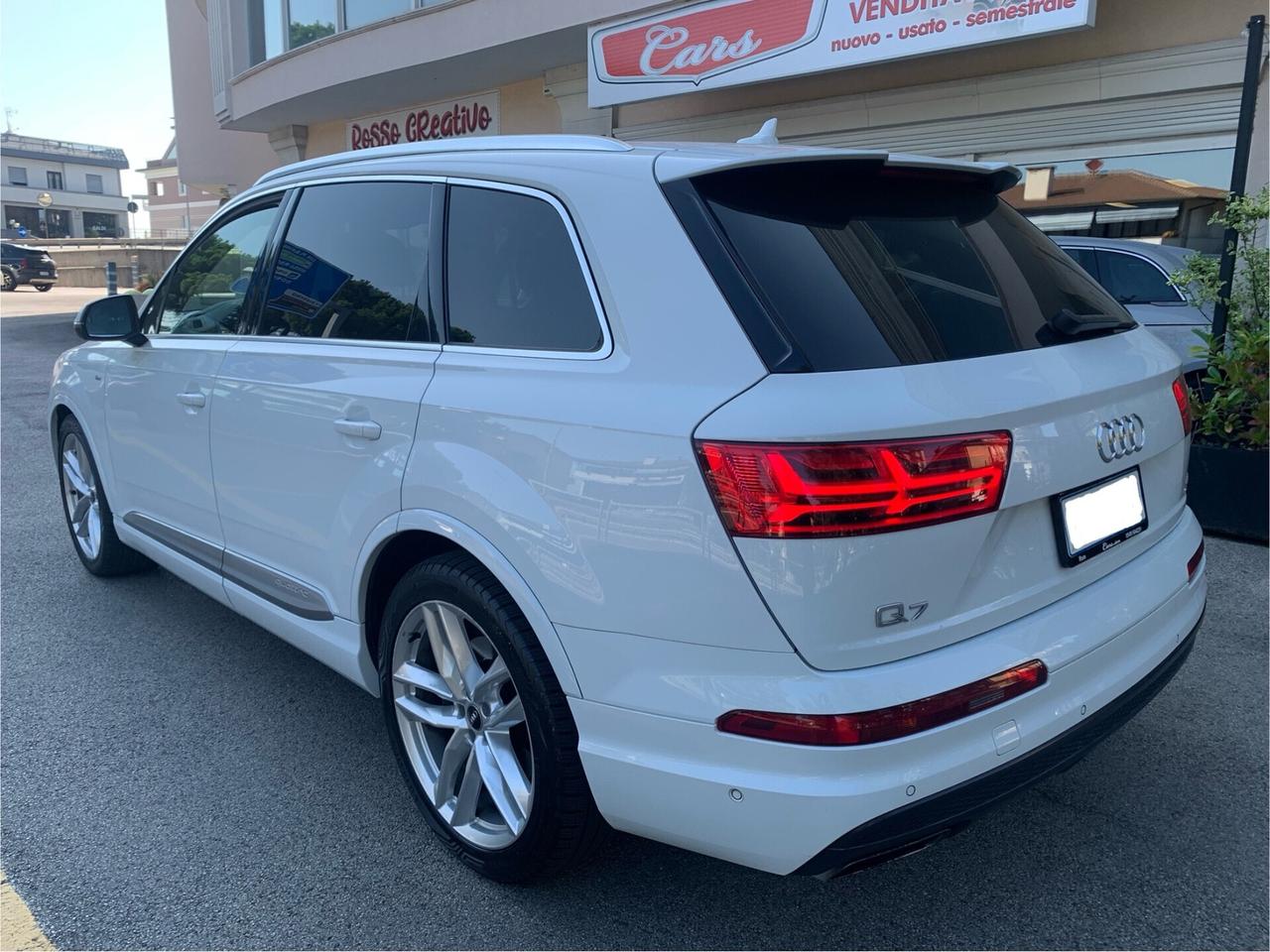 Audi Q7 3.0 TDI 218 CV QUATTRO S-TRONIC S-LINE 7 POSTI