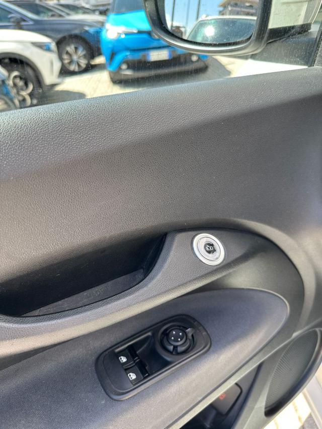 FIAT 500e Berlina 42 kWh Icon +