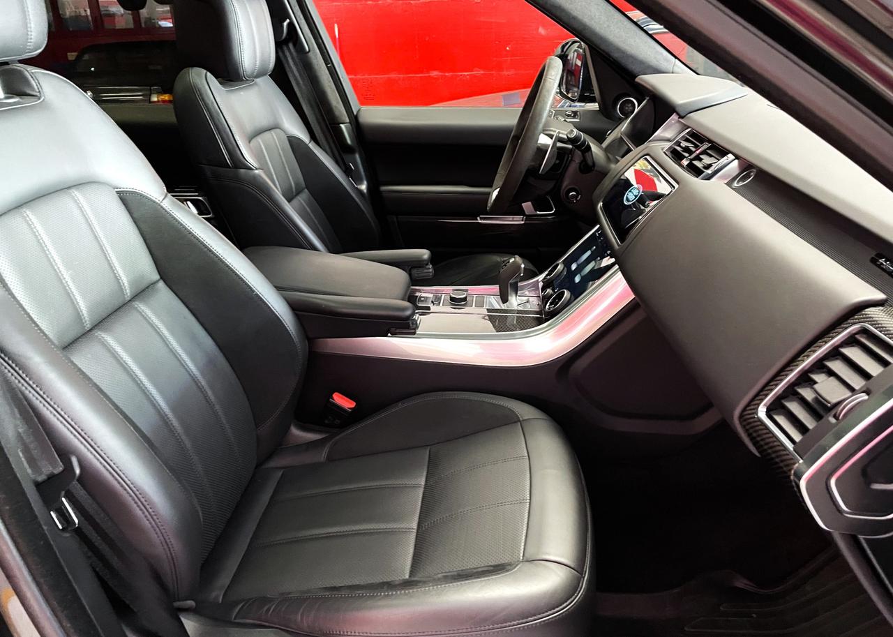RANGE ROVER SPORT HST HYBRID Total Black +CARBONIO