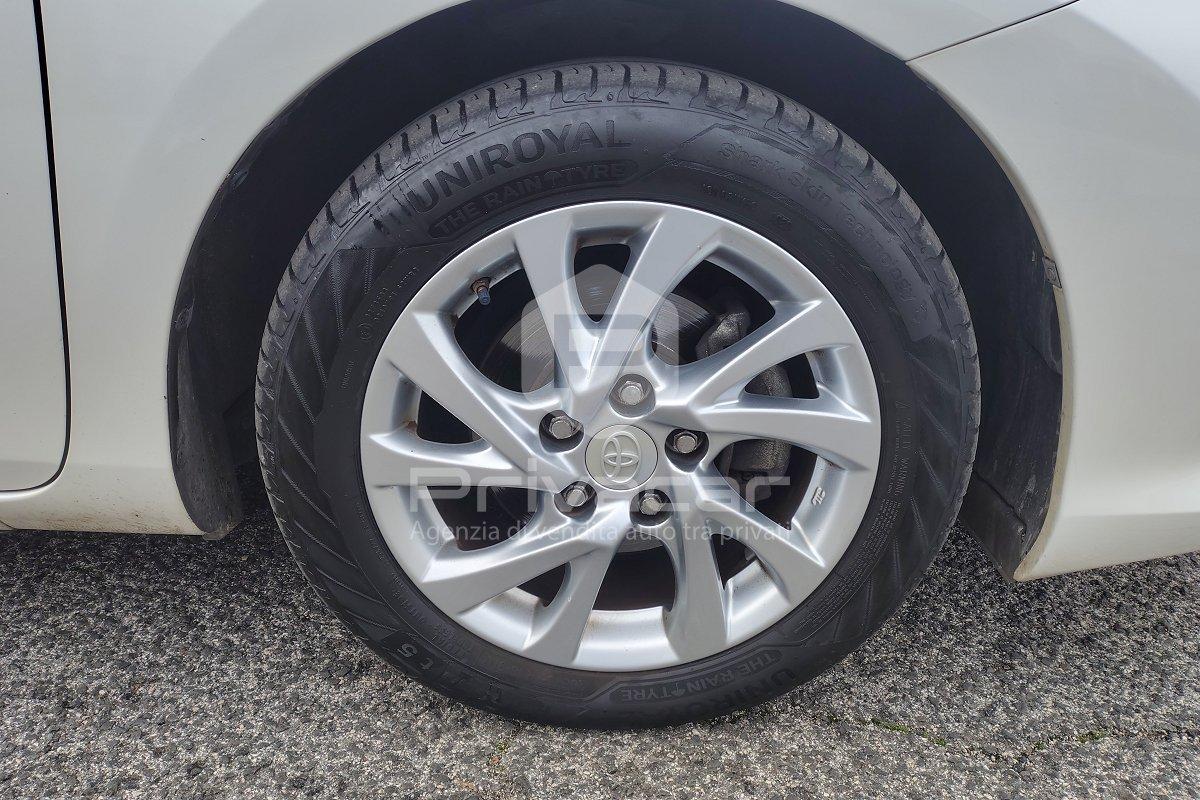 TOYOTA Auris 1.6 D-4D Lounge