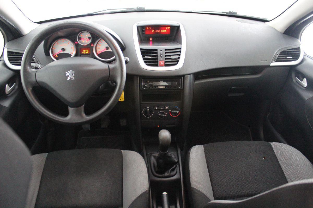 PEUGEOT - 207 - HDi 70CV 5p. X Line