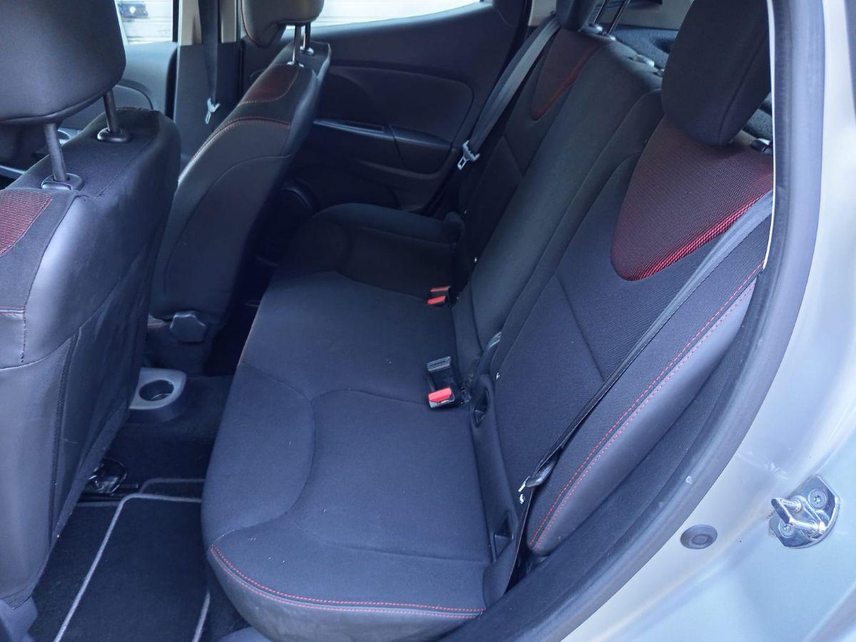 RENAULT Clio 1.5 dCi 8V 75 CV 5p. Live NAV.