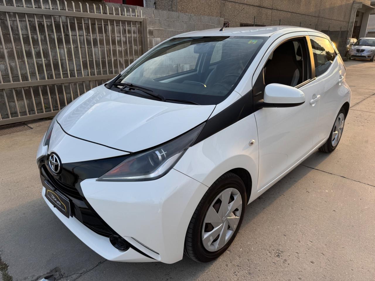 Toyota Aygo 1.0 VVT-i 69 CV 5 porte x-pure