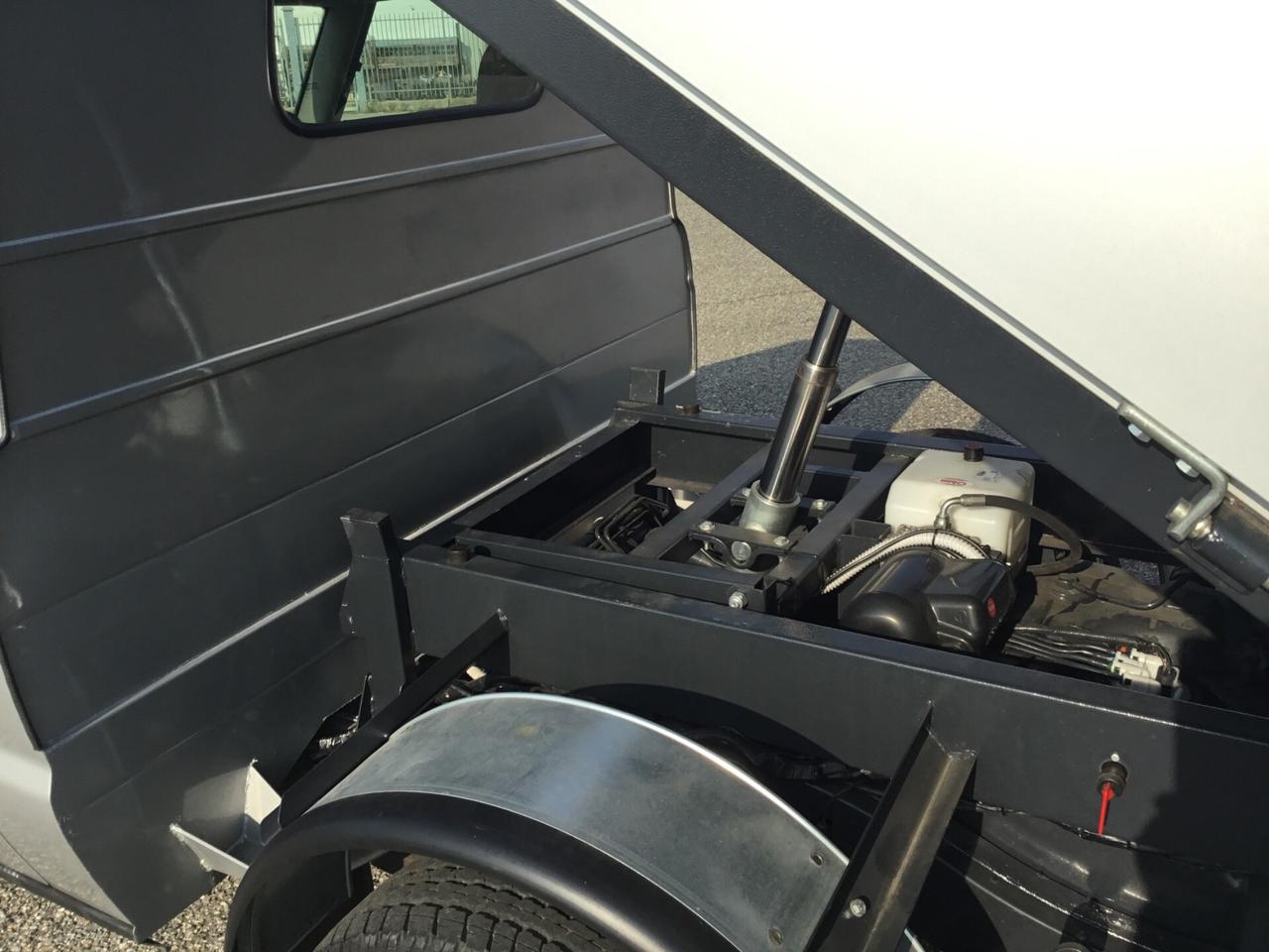 Land Rover Defender 110 2.5 Td5 cat High Capacity Pick Up