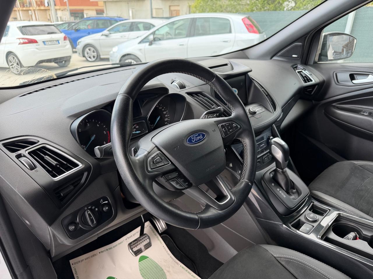 Ford Kuga 1.5 TDCI 120 CV S&S 2WD Powershift ST-Line