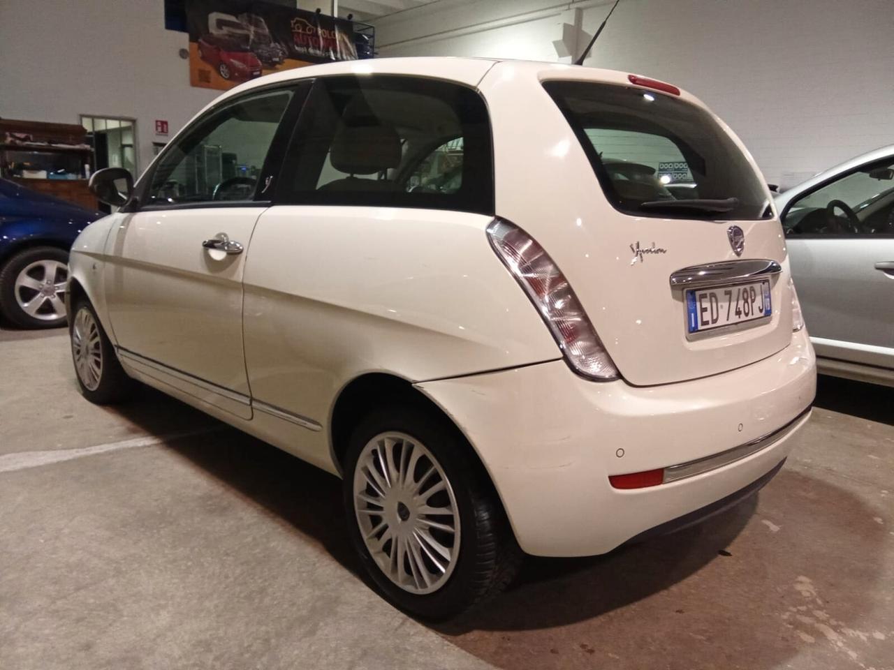 Lancia Ypsilon 1.2BZ 51kW 02-2011