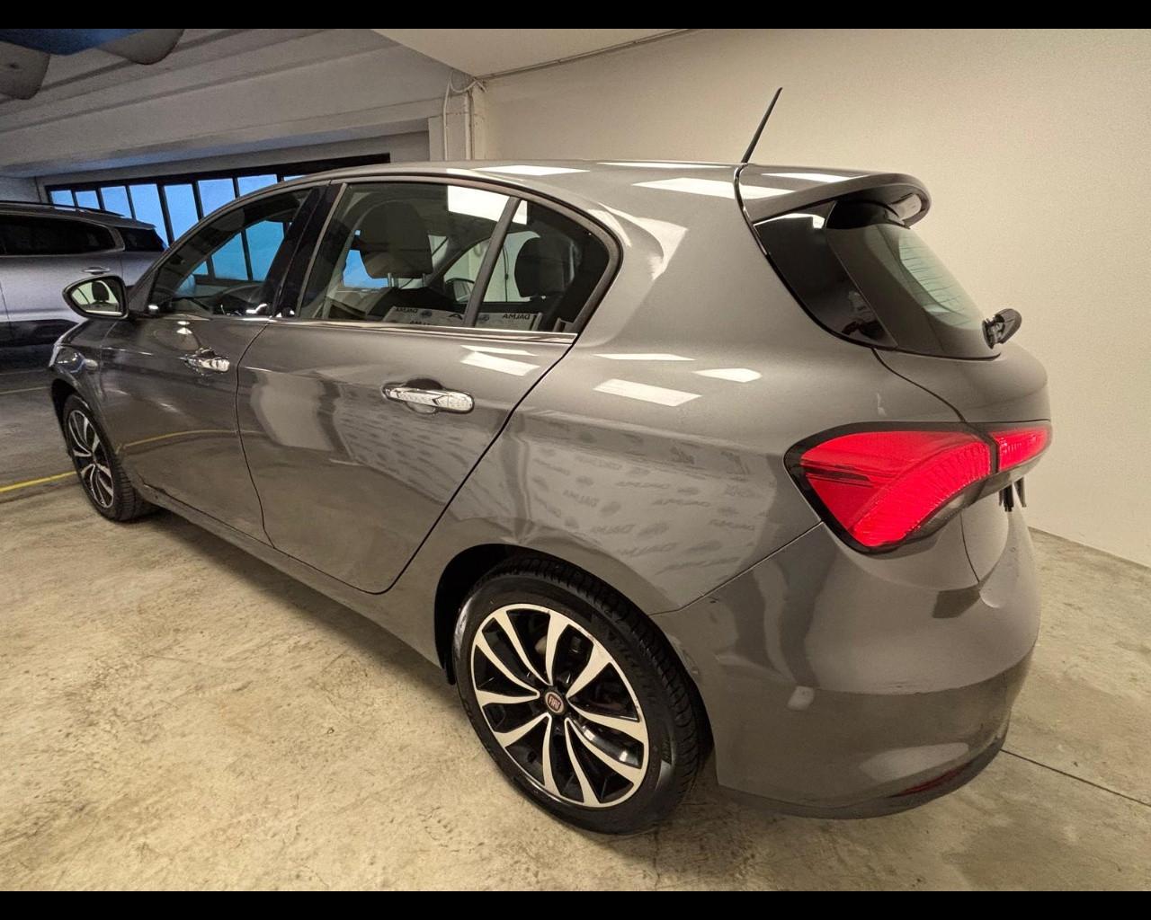 FIAT Tipo II - Tipo 5p 1.6 mjt Lounge s&s 120cv dct