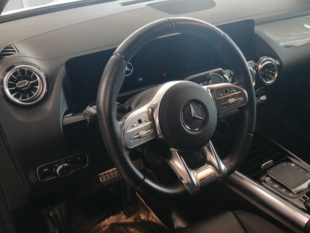 Mercedes GLA 35 AMG 4Matic Speedshift DCT AMG 8G