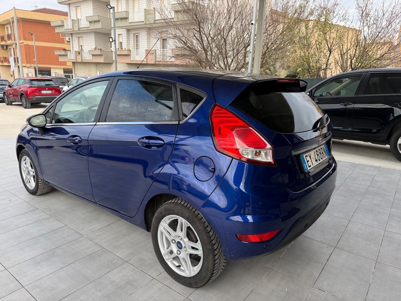 Ford Fiesta 1.2 60CV 5 porte Titanium
