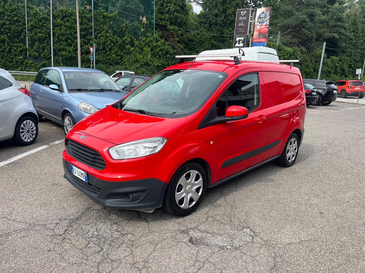 Ford Transit Courier 1.5dci/Euro5B con FAP/76CV/neopatentati/5Porte e 2Posti/unico proprietario