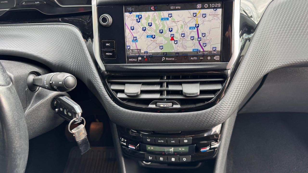 Peugeot 208 PureTech 82 5 porte Allure NAVI CAMERA