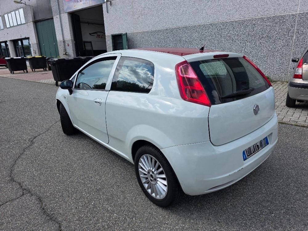 Fiat Grande Punto 1.4 GPL - NEOPATENTATI