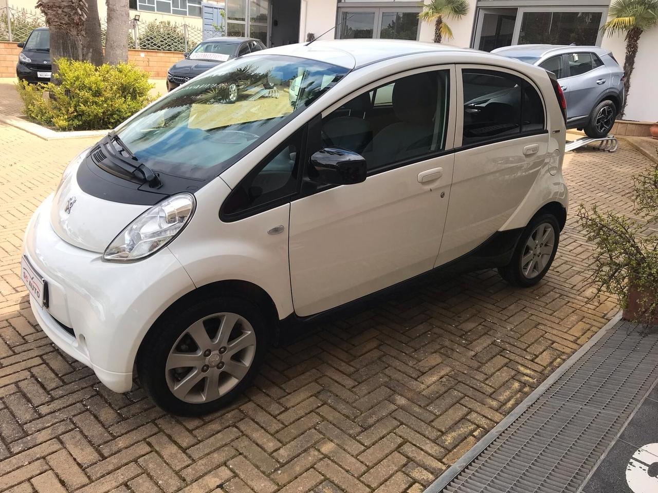 Peugeot iOn