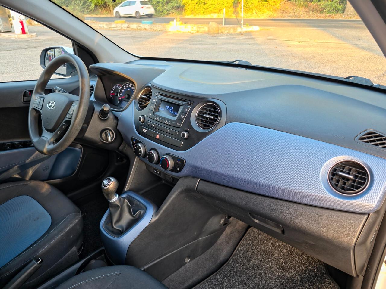 Hyundai i10 1.0 MPI Sound Edition CV-65 E6 Manuale NEO 2016
