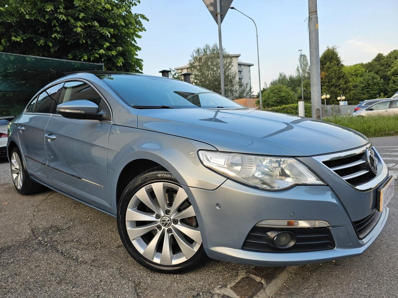 Volkswagen Passat CC 2.0 TDI 140cv DPF*Navi*Tetto*Pdc*